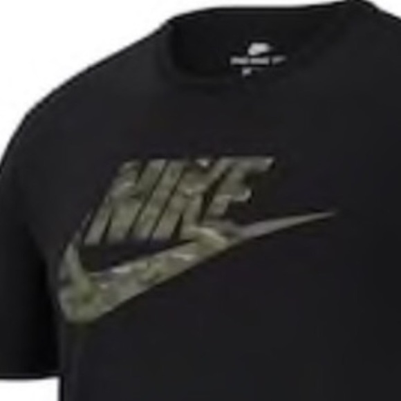 NWT! NIKE 🌲 CAMOUFLAGE SWOOSH LOGO T-SHIRT Mens M - Picture 2 of 4